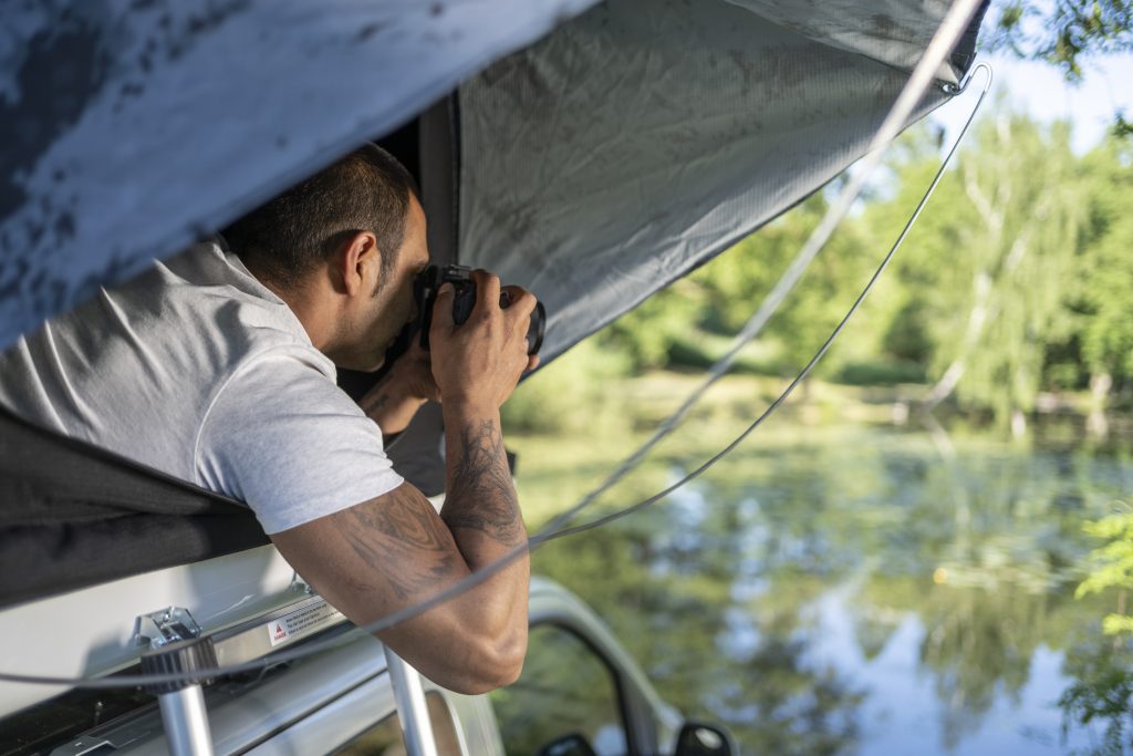 nejlepší střešní stan, camping, stan na auto, autostan, kempování v autě