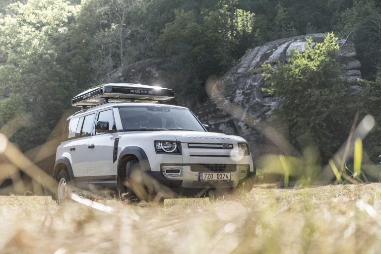 nejlepší střešní stan, camping, stan na auto, autostan, kempování v autě